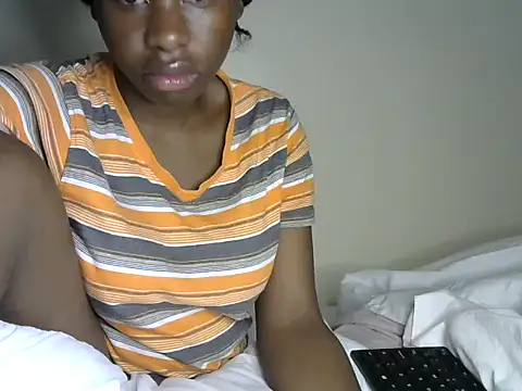 Novah_: онлайн-секс-чат