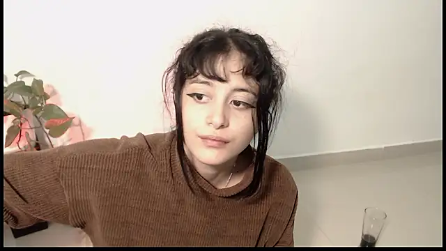 Chat +18 de lizzy-c-e-e ao vivo