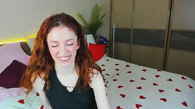 ChristinaConteeree Chat XXX live