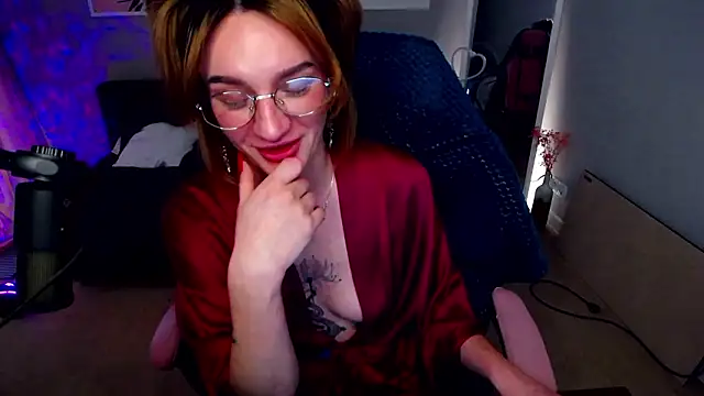 PollyRoseX 即時 XXX 聊天