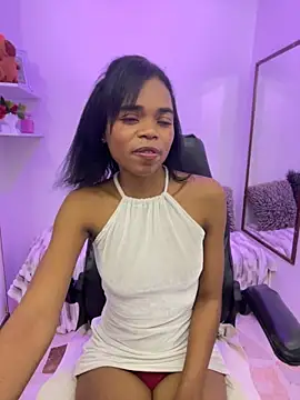 Pokazy przed kamerką – camila_avila