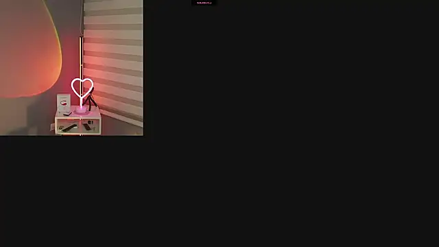 دردشة Babymishi الجنسية المباشرة