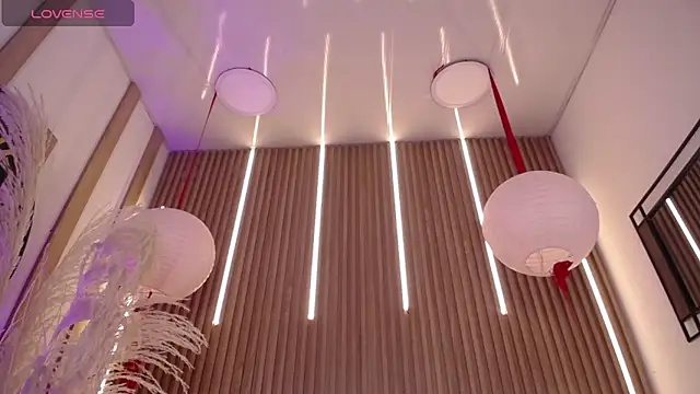 MylaDreams Chat XXX in diretta