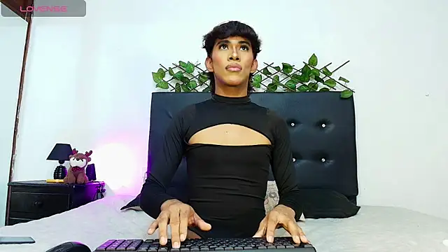 JERO_TEASE_S7S Chat XXX in diretta