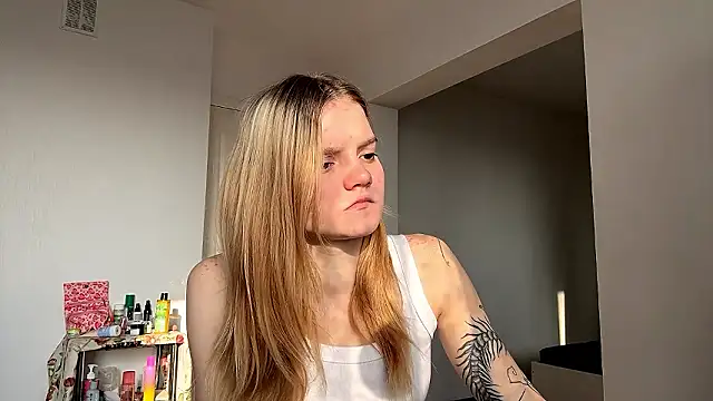 Tiffany_Muse Adlı Modelin Canlı XXX Sohbeti