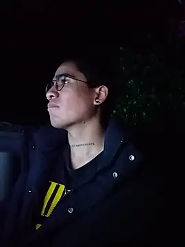 Show modela __JaviJavi na web-kameri