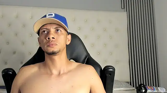 Czat XXX na żywo – Jordan_Crew