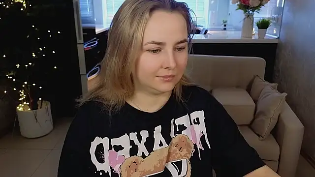 Mira_Mermayd Adlı Modelin Canlı XXX Sohbeti