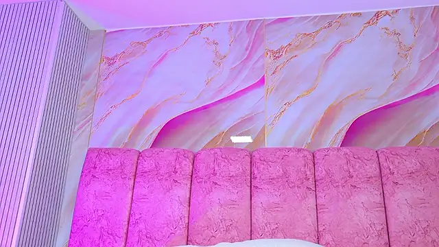 emmacurvy Chat XXX in diretta