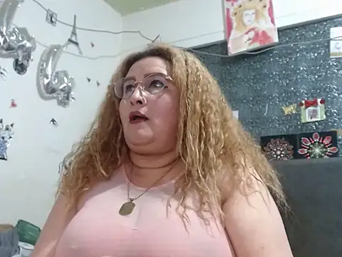 Chat XXX en directo de Perla1981--