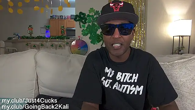 Živý XXX chat boomboomr00m