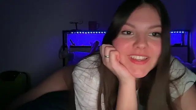 Show modela yourmila1 na web-kameri