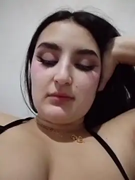 Онлайн чат XXX zoe_moon__