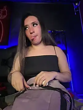 Sophie_LS Chat XXX in diretta