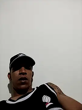 Leandro2889 লাইভ XXX চ্যাট