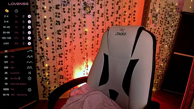 XXX chat uživo modela AnyaTaylor_