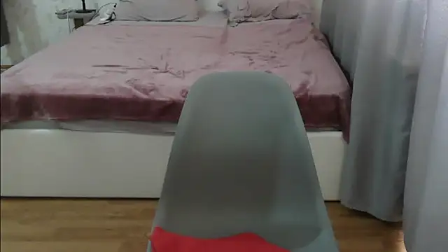 juliettkalen: онлайн-секс-чат