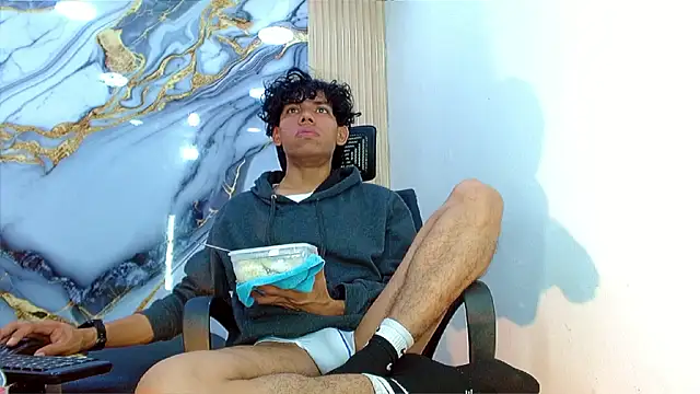 Онлайн чат XXX DaviidBuckx_