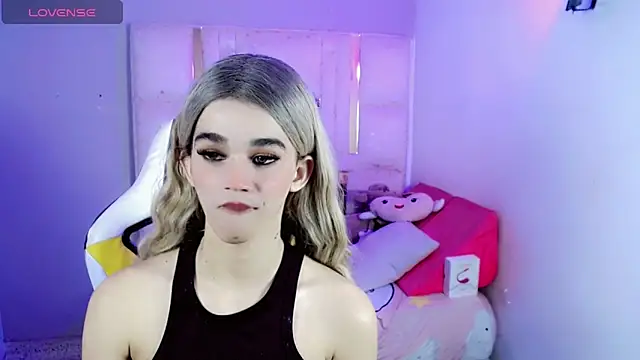 Sophiaa_doll_ 网络视讯表演