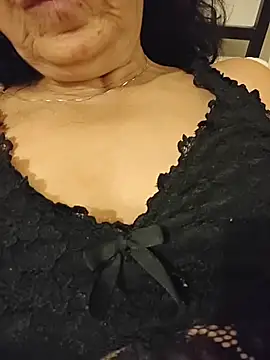 NakedMILFx 现场XXX聊天