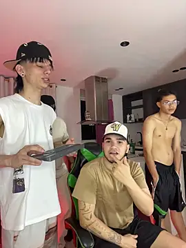 TheBatMansion: онлайн-секс-чат