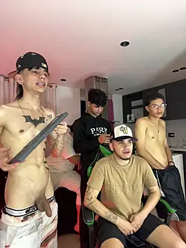 TheBatMansion: онлайн-секс-чат