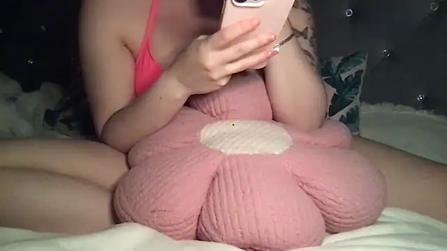 femmefatalebabe Show in webcam