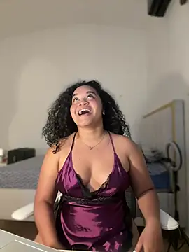 Lucy_wilson5 Chat XXX in diretta