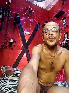 Charly_BC_Dirty – Naživo XXX chat