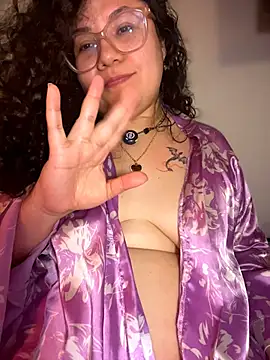 VanesssaMilf_ Adlı Modelin Canlı XXX Sohbeti