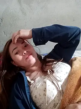 Chat XXX en directo de little-effy