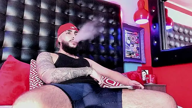 SantiagoHincapiie – Naživo XXX chat