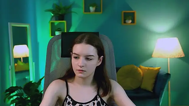 KellieBanshe Adlı Modelin Canlı XXX Sohbeti