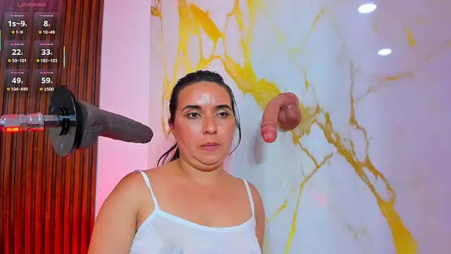 Liana_milf Live XXX-chat