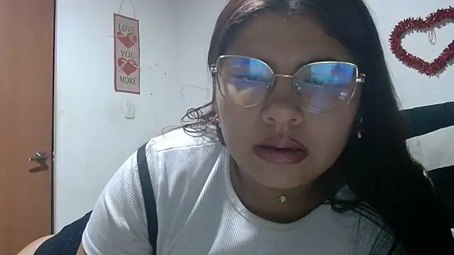 viccky_vick's Live XXX Chat