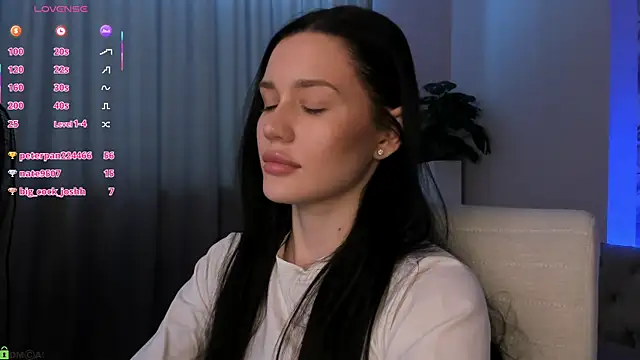 Aria_Mila Chat XXX live