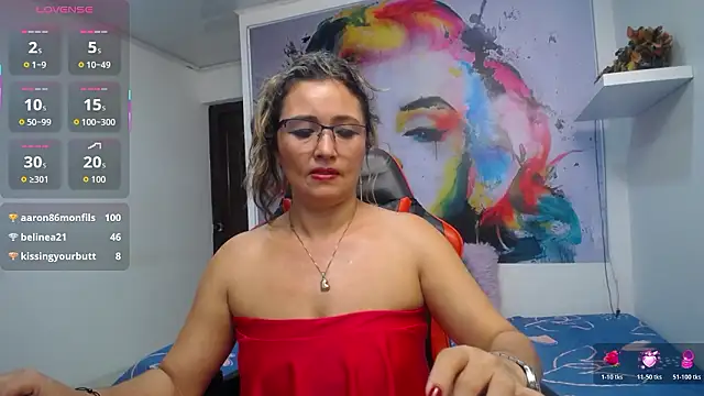 Chat +18 de noelia_milf19 ao vivo