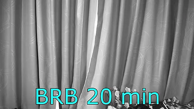 Lillu_Cooper 现场XXX聊天