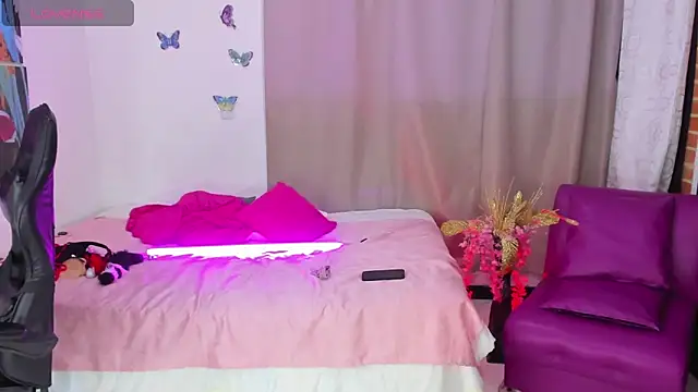 Онлайн чат XXX lune_rose