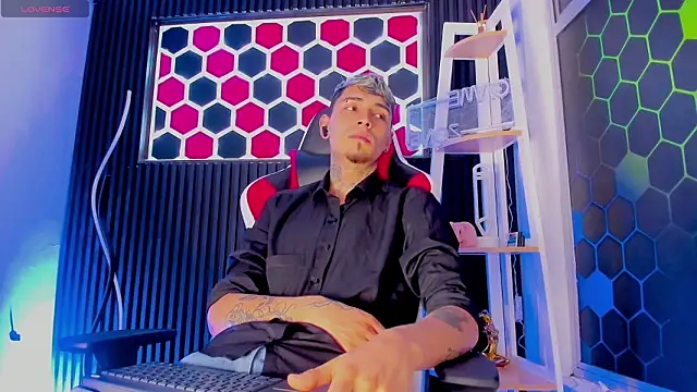 Max_Hader_ Chat XXX live