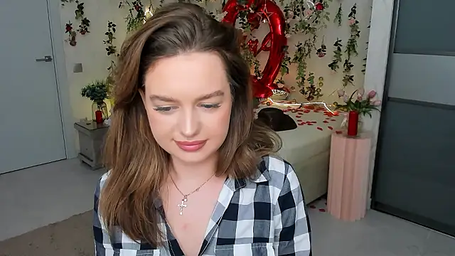 Chatroom XXX en direct de MiracleCurly