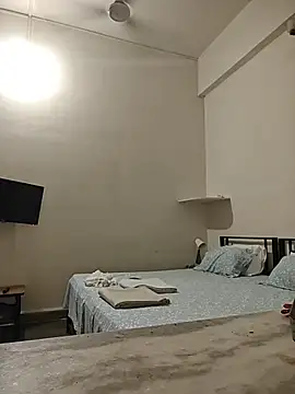 NakedMILFx live XXX chat