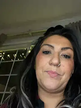 Chatroom XXX en direct de LittleMissEeve