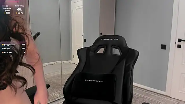 lovelymikky live XXX chat