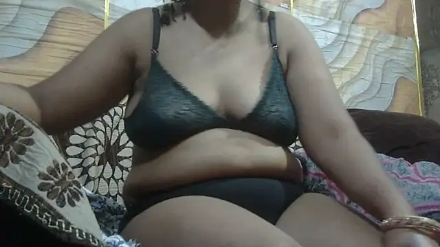 Meera_xxx live XXX chat