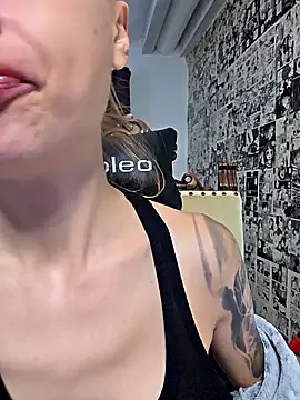 Chat XXX Live kylie_blck