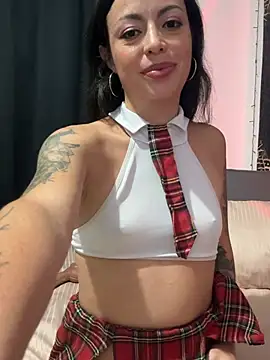 Coralinkn Live XXX chat