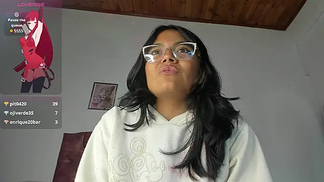 luna_velveth 即時 XXX 聊天