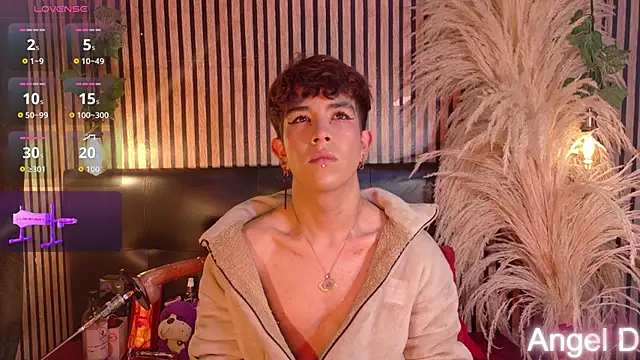 Angeldust19 Webcam Show