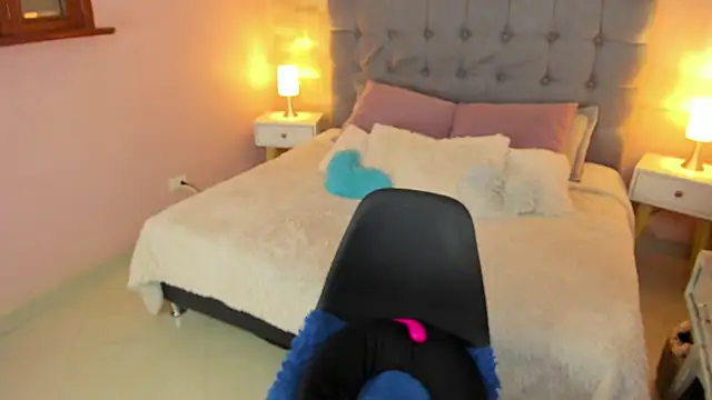 Chat +18 de _Abril_W ao vivo